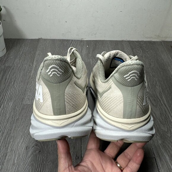 Hoka One One Clifton 9 Mens 12 D Shoes Beige Running Sneaker Gym 1127895 OKB main image 5